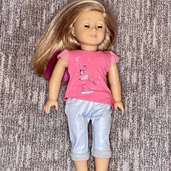 American Girl GOTY 2014 Isabelle Palmer Doll - Picture 4 of 7